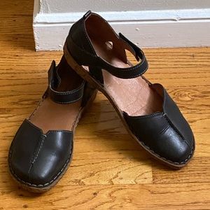 Josef Seibel Rosalie —Comfy and stylish Mary Jane wedge